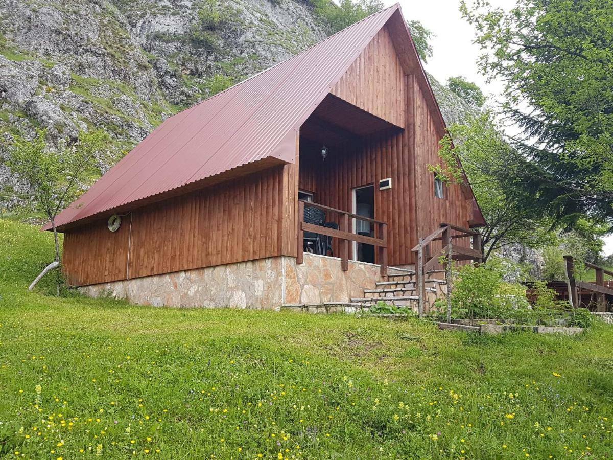 Detached House Milivoje 호텔 Poscenje 외부 사진