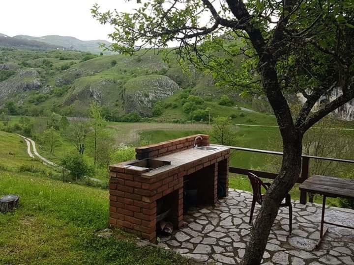 Detached House Milivoje 호텔 Poscenje 외부 사진